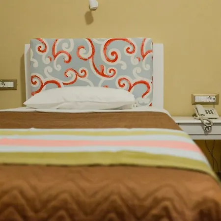 Olympic Santorini Otel Vóthon