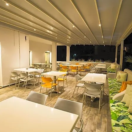 Olympic Santorini Ξενοδοχείο 4*