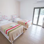Ξενοδοχείο Olympic Santorini 4*